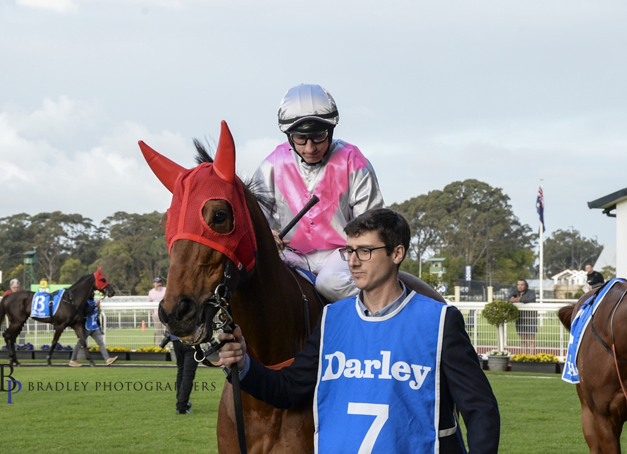 MARY KEEN ON RETURN TO WYONG 37
